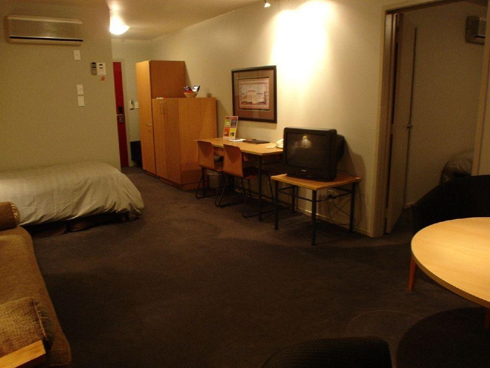 Off Broadway Motel Auckland Exterior photo