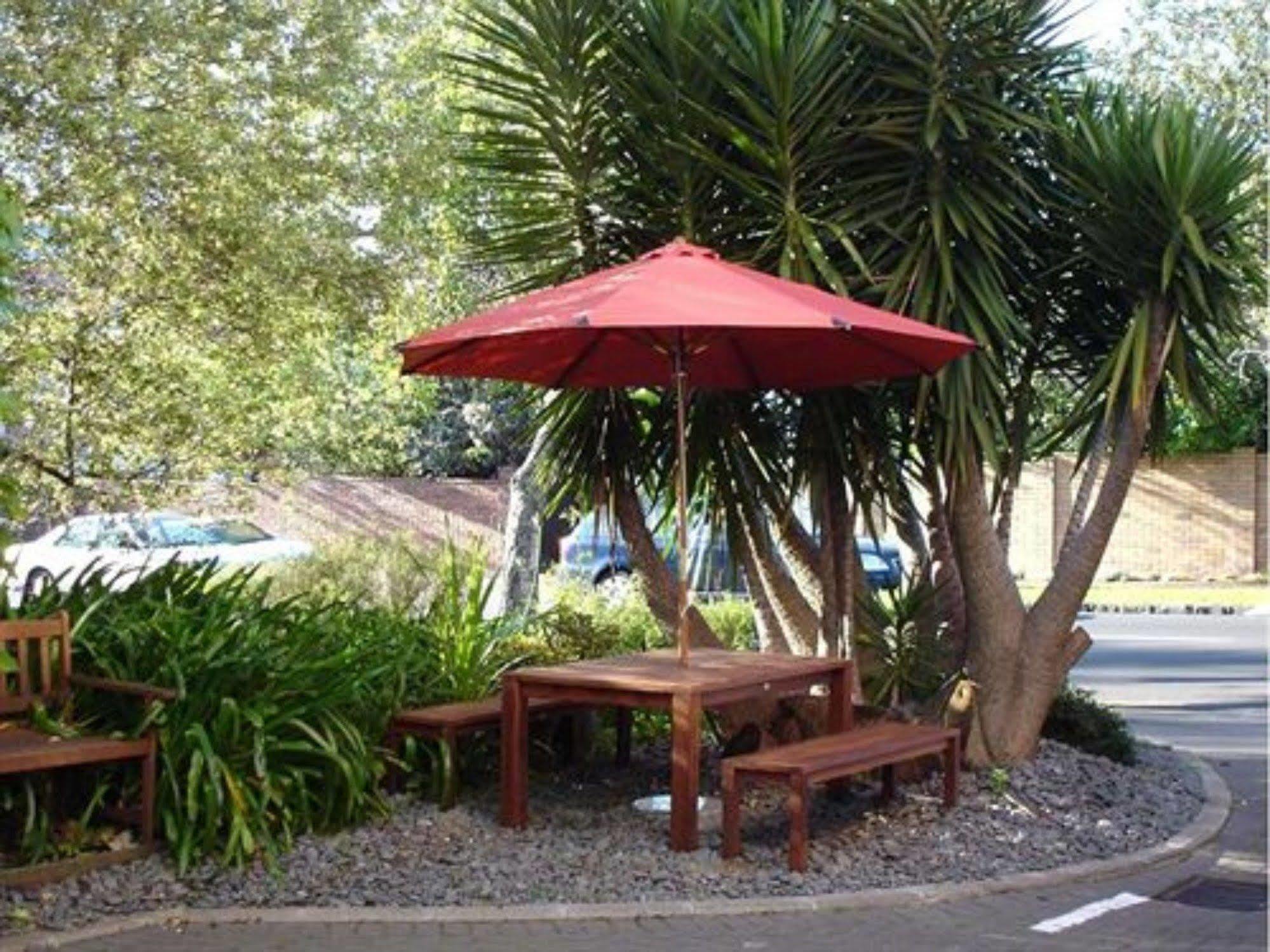 Off Broadway Motel Auckland Exterior photo