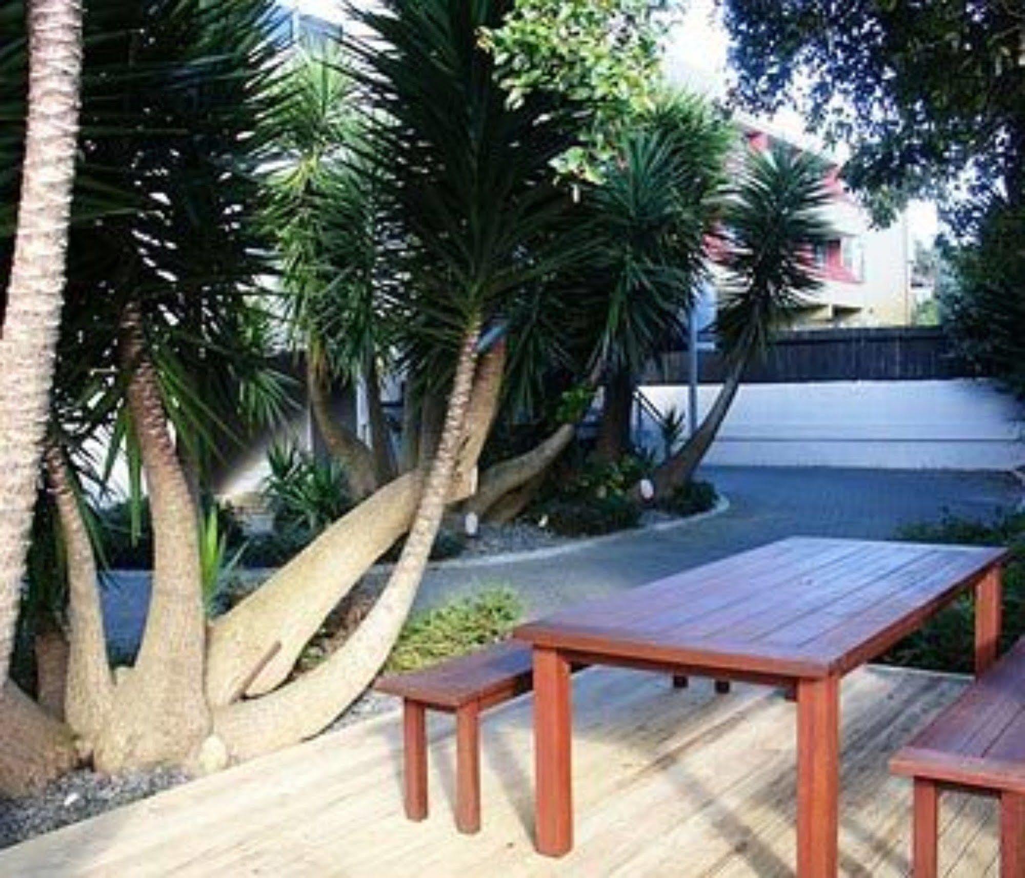 Off Broadway Motel Auckland Exterior photo